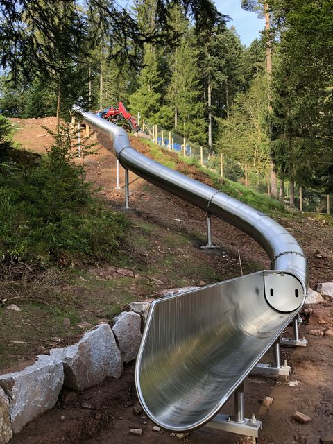 Röhrenrutschen-Anlage im Walderlebnis Bärenschlössle